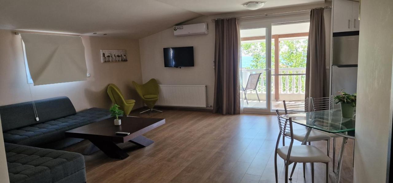 Villa Savvidis Paralía Buitenkant foto
